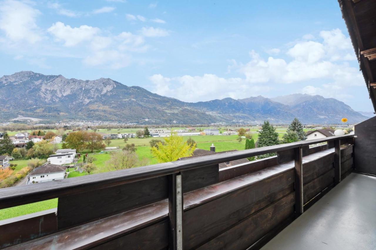 Sonniges Apartment Mit Traumhaftem Bergblick Buchs  Exterior photo